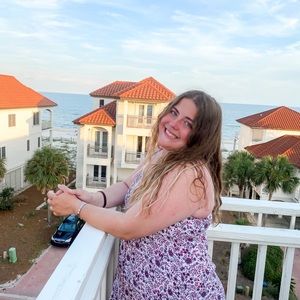 Meet your Posher, Anne